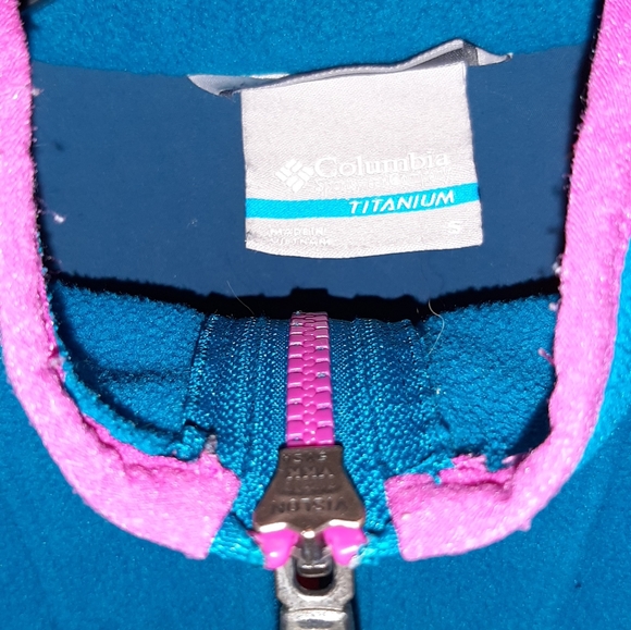 COLUMBIA TITANIUM/POKARTEC SWEATER. UNISEX:: SZ..S/P.ZIPPERUP.. - Picture 3 of 10